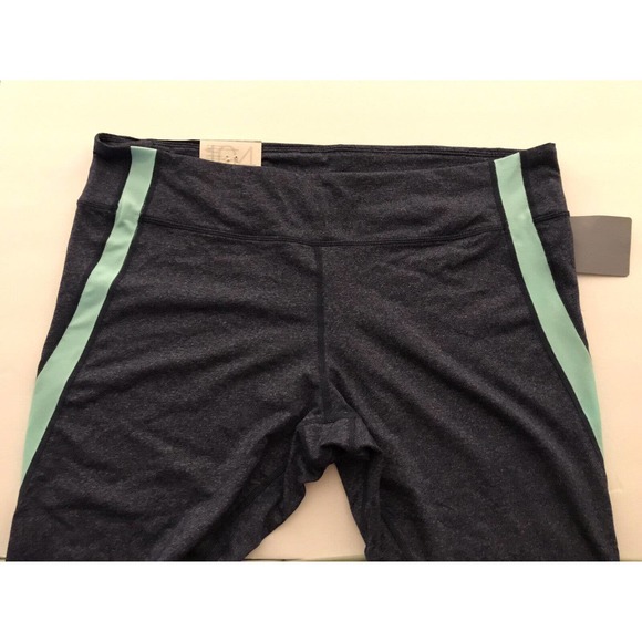 GAP Fit Capri Leggings XXL, Heathered Navy and Aqua - Picture 2 of 15